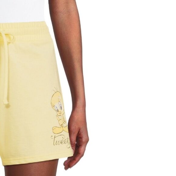Tweety Juniors' Pull-On Graphic Shorts - Picture 4 of 8